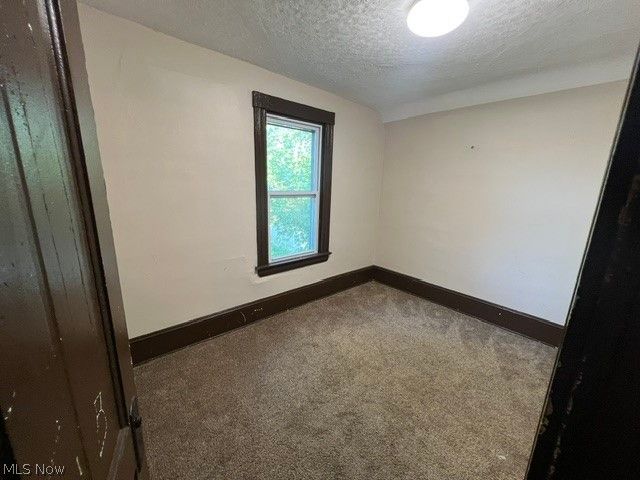 2407 Livingston Avenue, Lorain, OH 44052