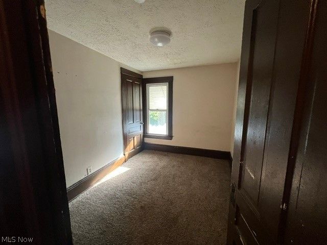 2407 Livingston Avenue, Lorain, OH 44052