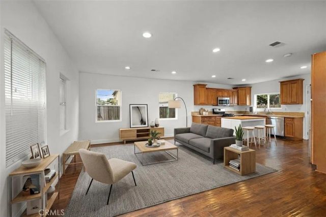 108 S Pritchard, Fullerton, CA 92833