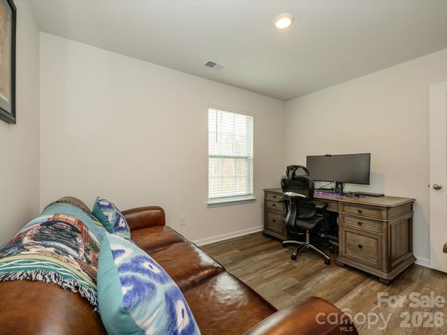 2343 Meadow Stream Drive, Sherrills Ford, NC 28673