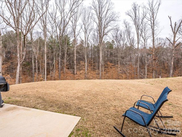 2343 Meadow Stream Drive, Sherrills Ford, NC 28673