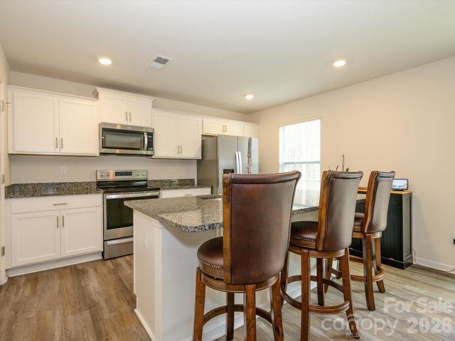 2343 Meadow Stream Drive, Sherrills Ford, NC 28673