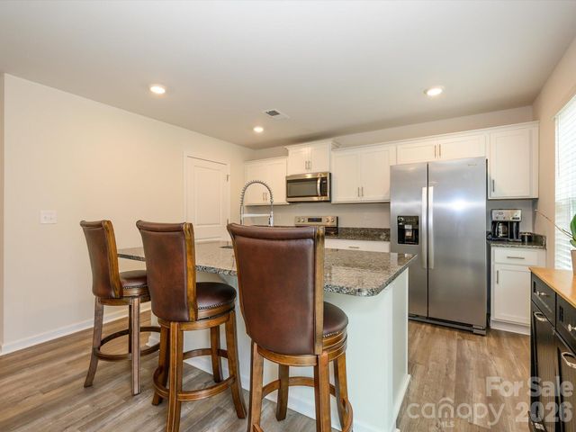 2343 Meadow Stream Drive, Sherrills Ford, NC 28673