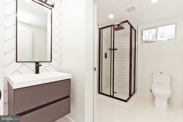 3507 GALLOWS RD, Falls Church, VA 22042