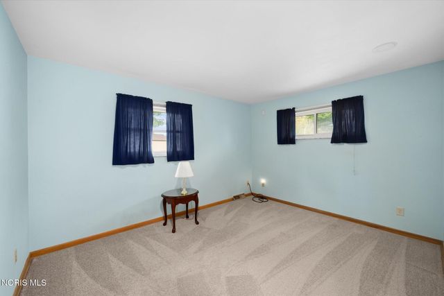 2328 Kneer Drive, Toledo, OH 43614