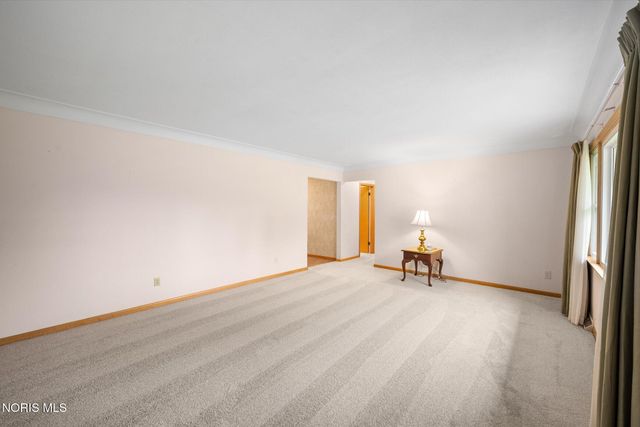 2328 Kneer Drive, Toledo, OH 43614