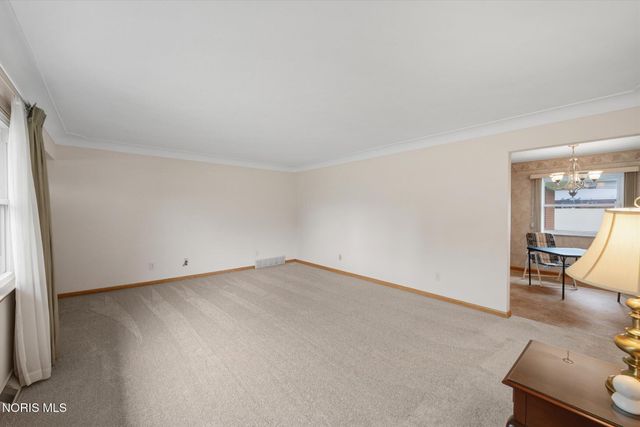 2328 Kneer Drive, Toledo, OH 43614