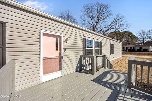 410 Fawn Drive, Hampstead, NC 28443