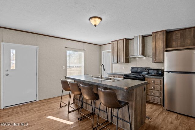 410 Fawn Drive, Hampstead, NC 28443