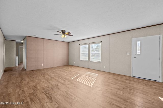 410 Fawn Drive, Hampstead, NC 28443