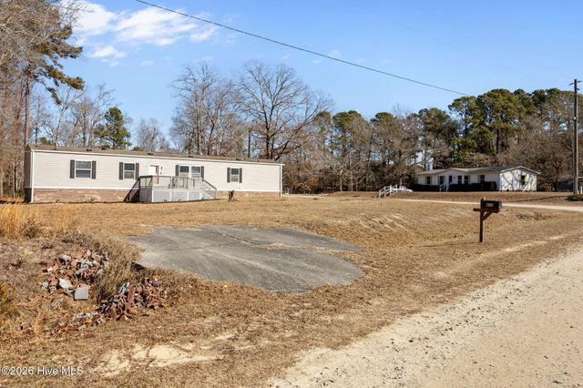 410 Fawn Drive, Hampstead, NC 28443