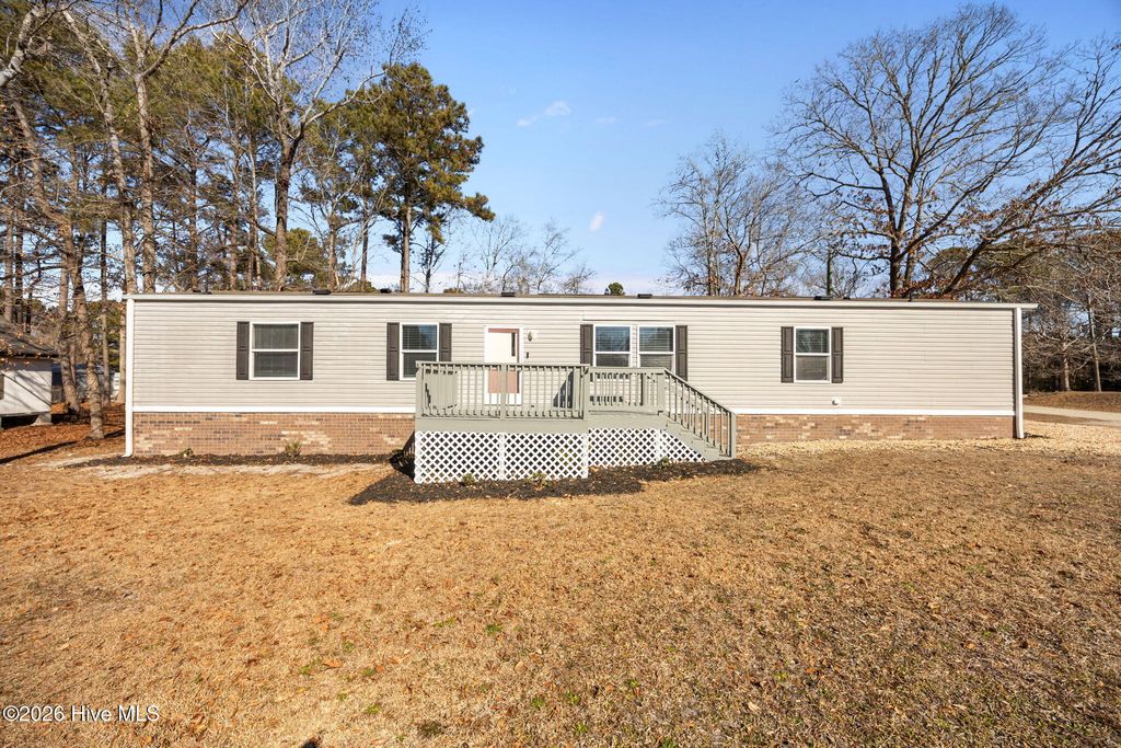 410 Fawn Drive, Hampstead, NC 28443