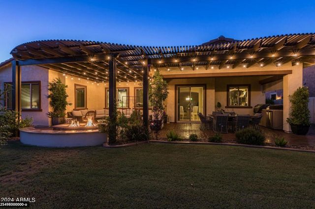 10307 E Starion Avenue, Mesa, AZ 85212