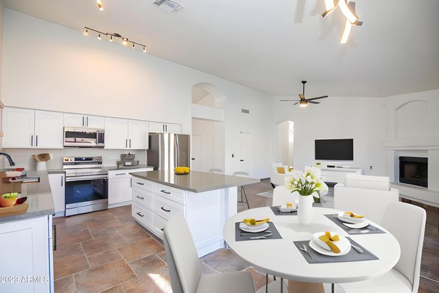 11532 W CLOVER Way, Avondale, AZ 85392