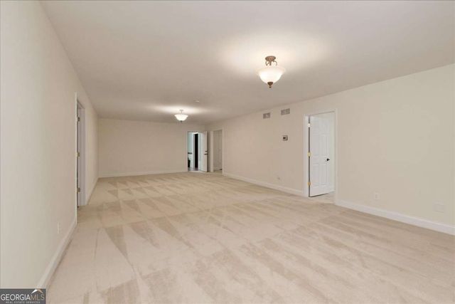 1291 Riverwalk Road, Bishop, GA 30621