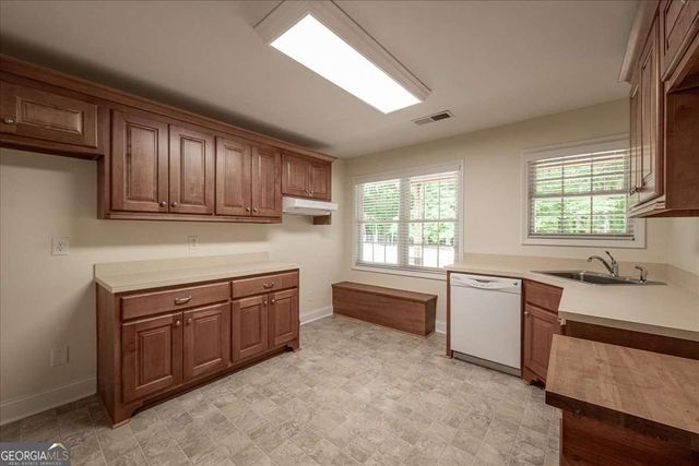 1291 Riverwalk Road, Bishop, GA 30621