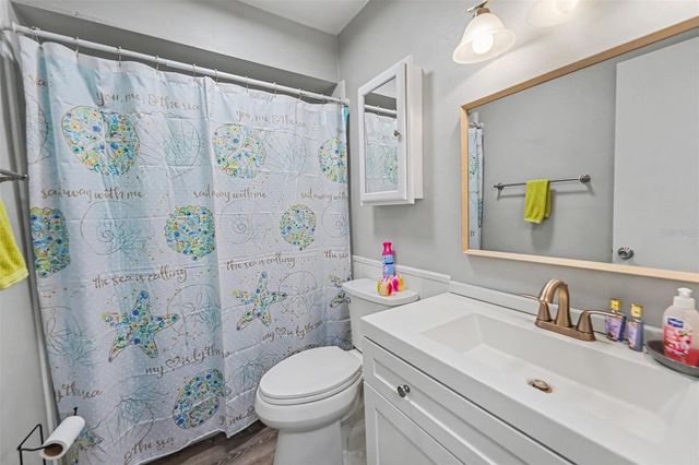 1195 MISSION HILLS BOULEVARD 37C, Clearwater, FL 33759