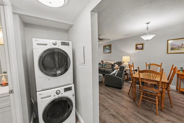1195 MISSION HILLS BOULEVARD 37C, Clearwater, FL 33759