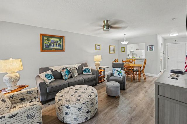 1195 MISSION HILLS BOULEVARD 37C, Clearwater, FL 33759