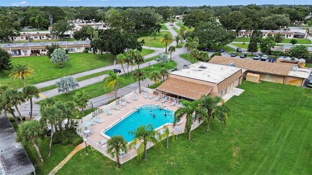 1195 MISSION HILLS BOULEVARD 37C, Clearwater, FL 33759
