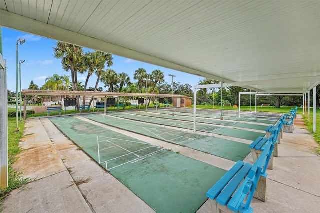 1195 MISSION HILLS BOULEVARD 37C, Clearwater, FL 33759