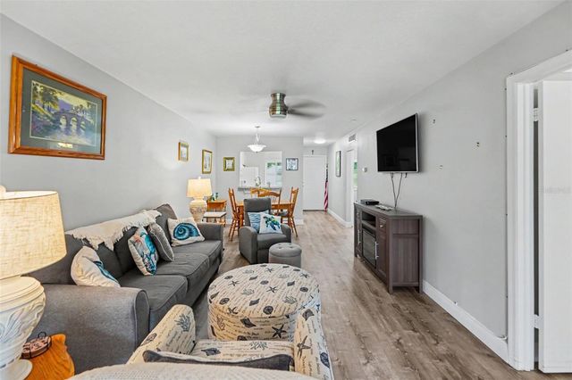 1195 MISSION HILLS BOULEVARD 37C, Clearwater, FL 33759