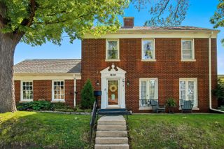 1605 N Jackson Street, Waukegan, IL 60085