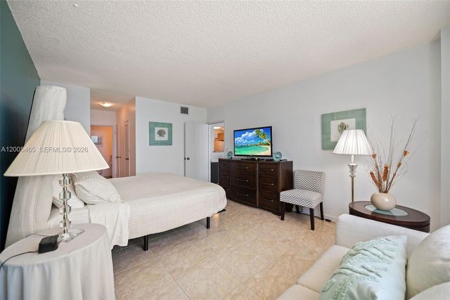 3725 S Ocean Dr 1212, Hollywood, FL 33019