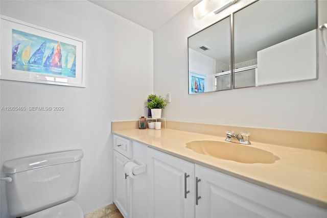 3725 S Ocean Dr 1212, Hollywood, FL 33019