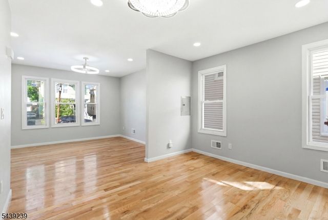 280 Conklin Ave, Hillside Twp., NJ 07205
