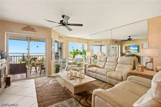 991 N Barfield DR 404, Marco Island, FL 34145