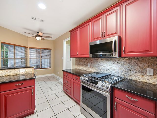 1701 Mountain Laurel, Kerrville, TX 78028