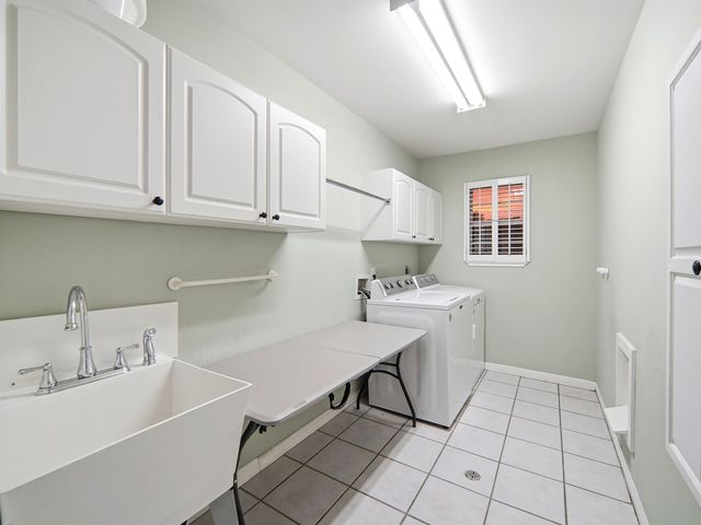 1701 Mountain Laurel, Kerrville, TX 78028