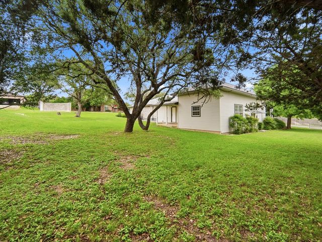 1701 Mountain Laurel, Kerrville, TX 78028