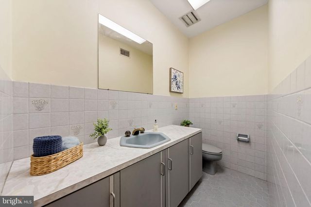 403 WAY RD, Wilmington, DE 19807