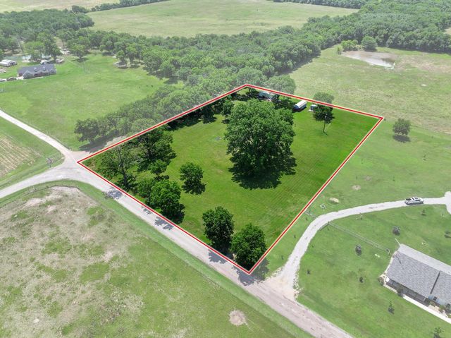 652 County Road 2850, Honey Grove, TX 75446