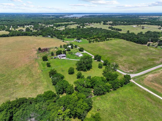 652 County Road 2850, Honey Grove, TX 75446