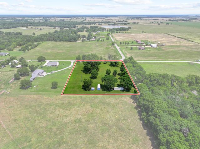 652 County Road 2850, Honey Grove, TX 75446