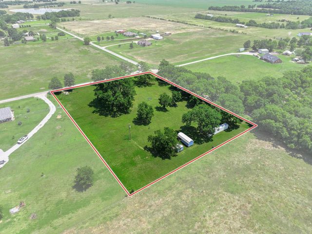 652 County Road 2850, Honey Grove, TX 75446