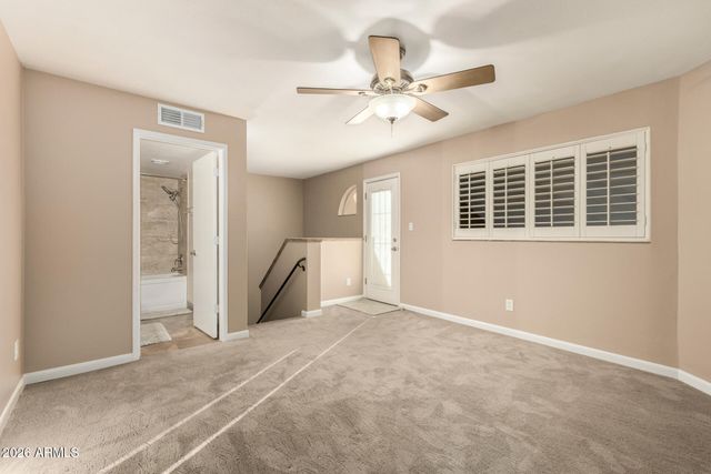 3845 E GREENWAY Road 211, Phoenix, AZ 85032