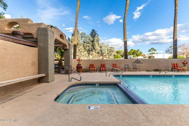 3845 E GREENWAY Road 211, Phoenix, AZ 85032