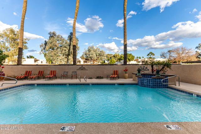 3845 E GREENWAY Road 211, Phoenix, AZ 85032