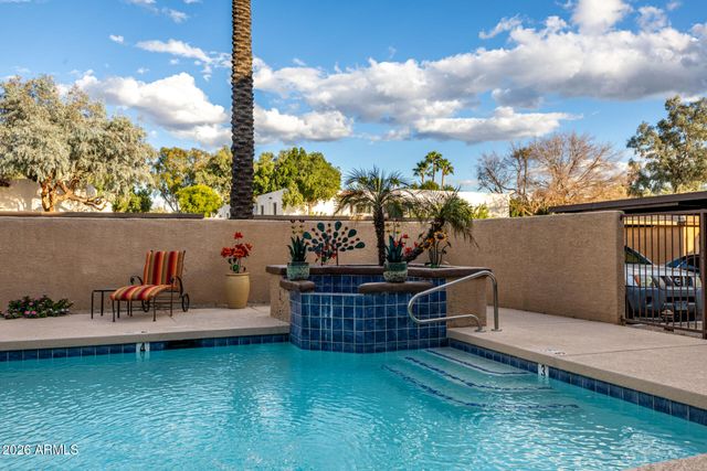 3845 E GREENWAY Road 211, Phoenix, AZ 85032