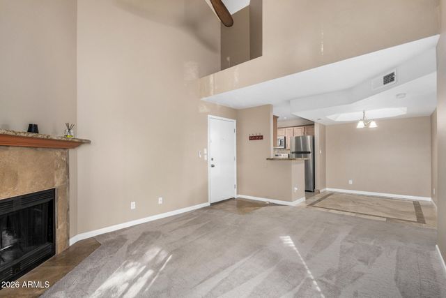 3845 E GREENWAY Road 211, Phoenix, AZ 85032