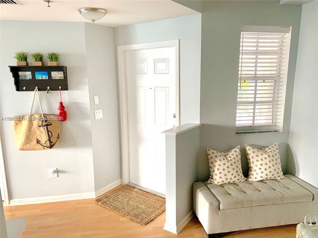 3245 NE 184th St 13403, Aventura, FL 33160