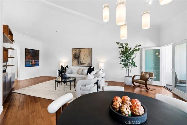 401 Seaward 6, Corona Del Mar, CA 92625