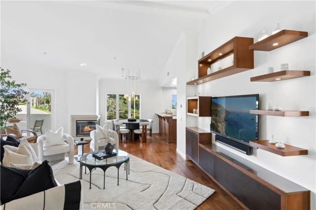 401 Seaward 6, Corona Del Mar, CA 92625