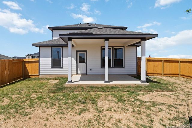 8968 Hazel Birch, Elmendorf, TX 78112