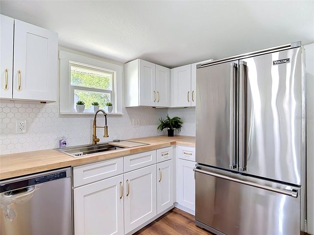 445 W HOOKER STREET, Bartow, FL 33830