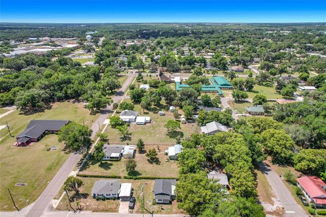 445 W HOOKER STREET, Bartow, FL 33830
